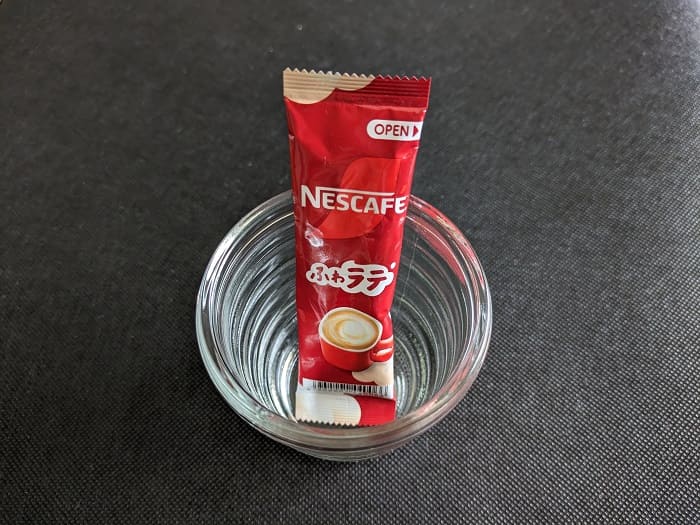 スティックコーヒーを飲むときにちょうど良い容器